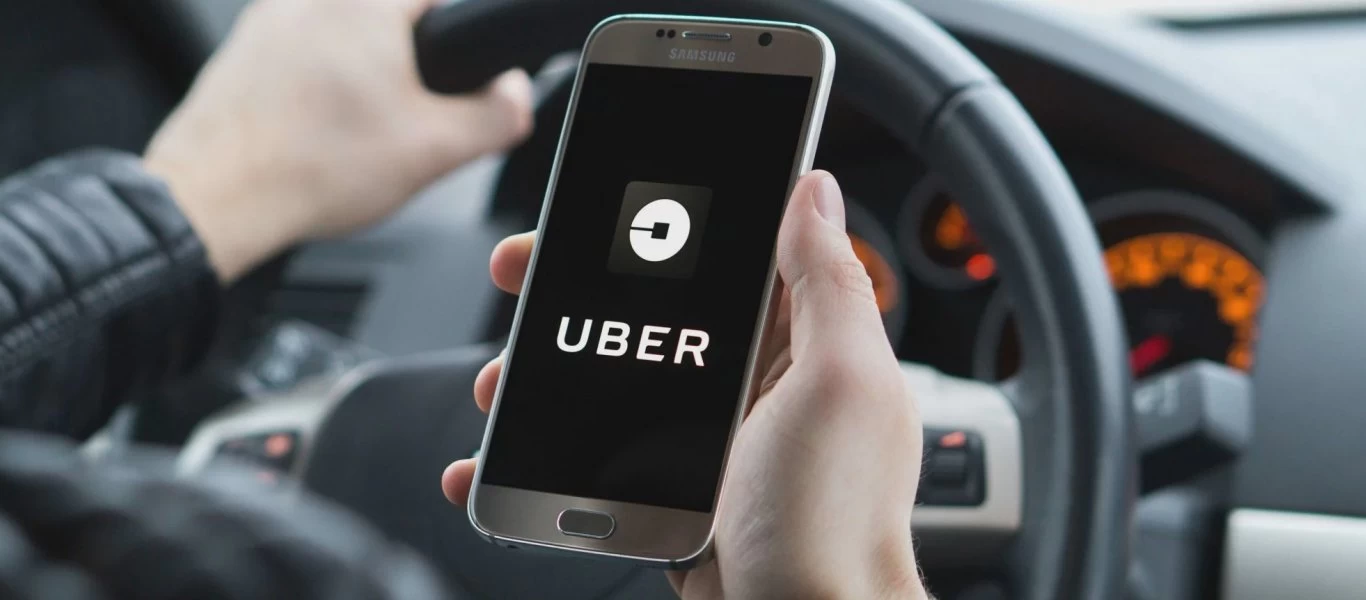 Uber: Ηλεκτροκίνητα όλα τα οχήματα έως το 2040